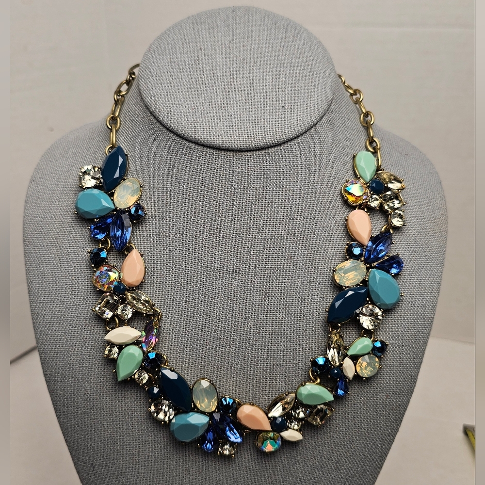 [J. CREW] Mixed Shades of Blue Stones ○● Crystal Statement Necklace